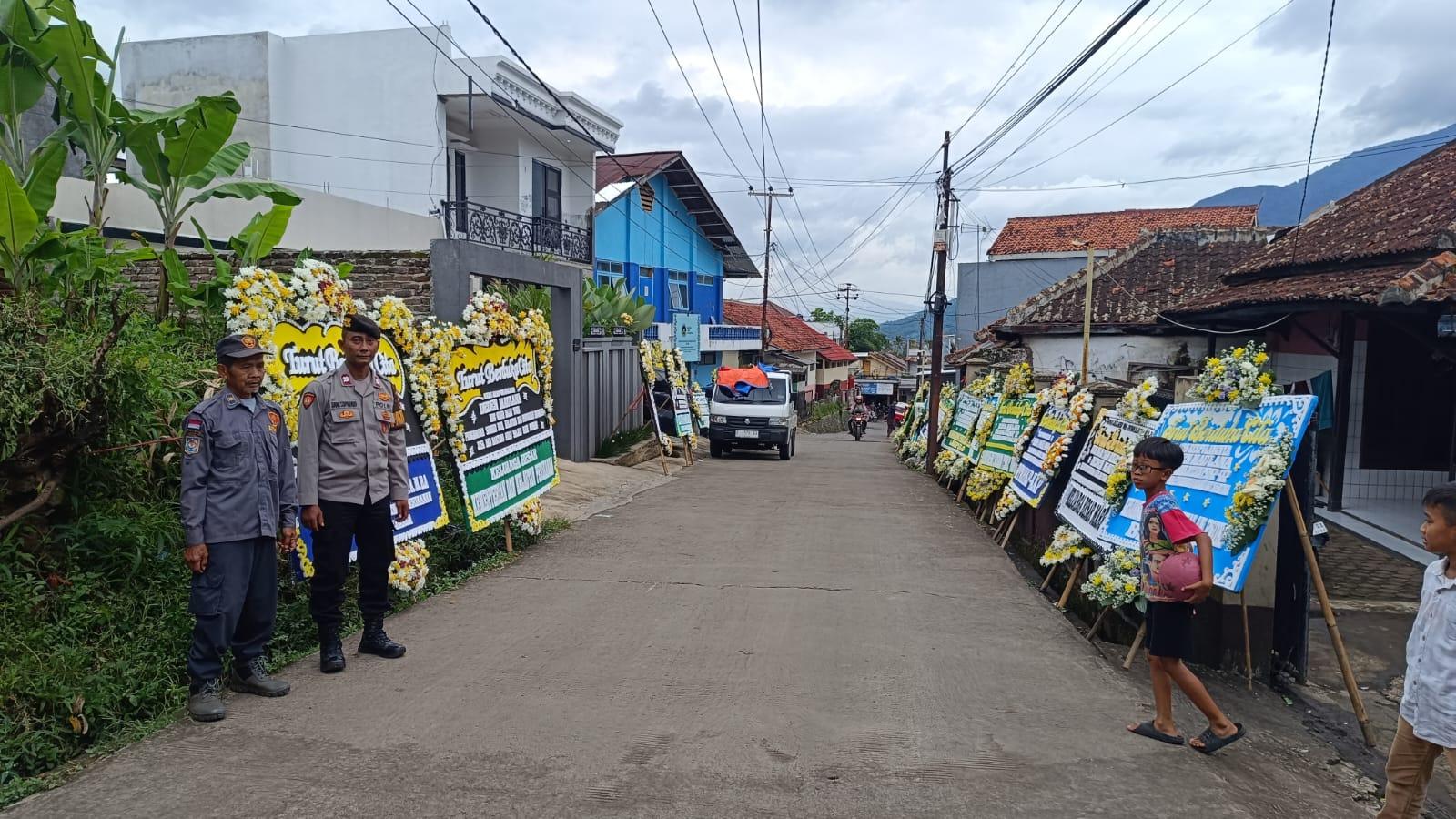kediaman-Deden-Maulana-korban-pesawat-jatuh-di-Kampung-Pasanggrahan-Garut.jpg