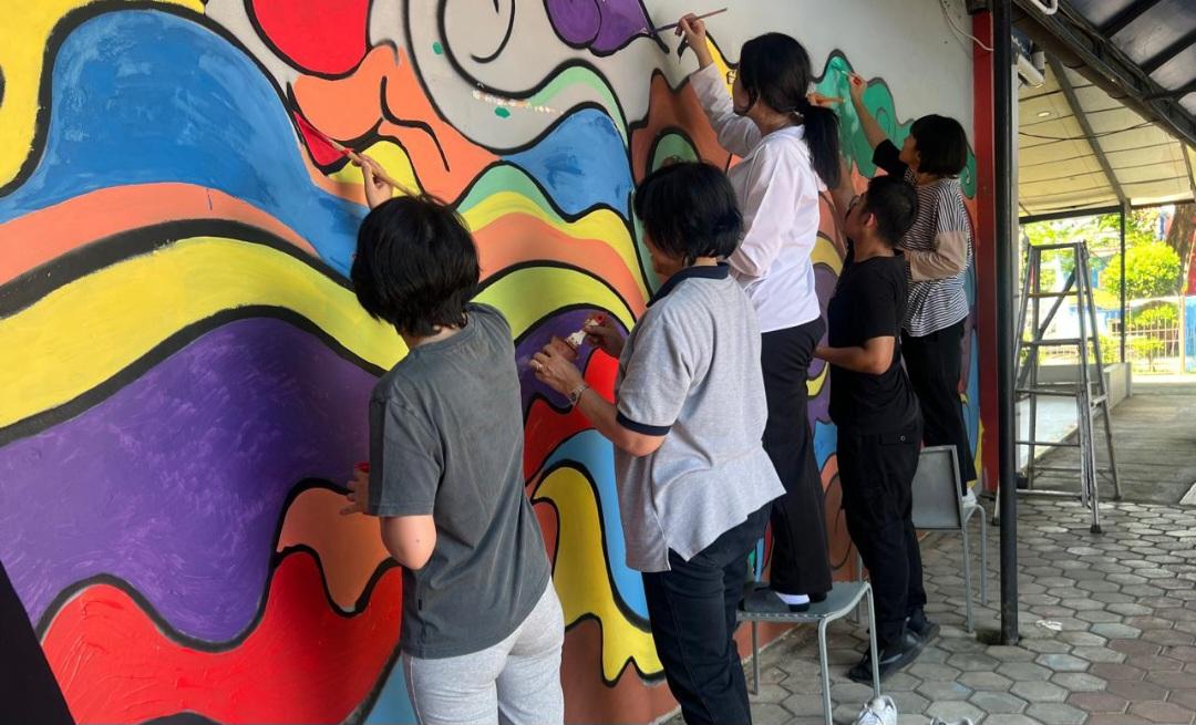 kegiatan-Pelatihan-Mural-Berbasis-SDGs-di-Sekolah-BPK-Penabur-Cirebon.jpg