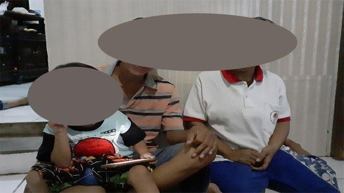 keluarga-r-di-kediamannya-di-bilangan-ciputat-tangerang-selatan-senin-2962020.jpg