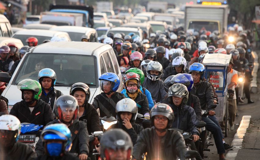 kemacetan-di-jalan-soekarno-hatta-kota-bandung_20150915_201303.jpg