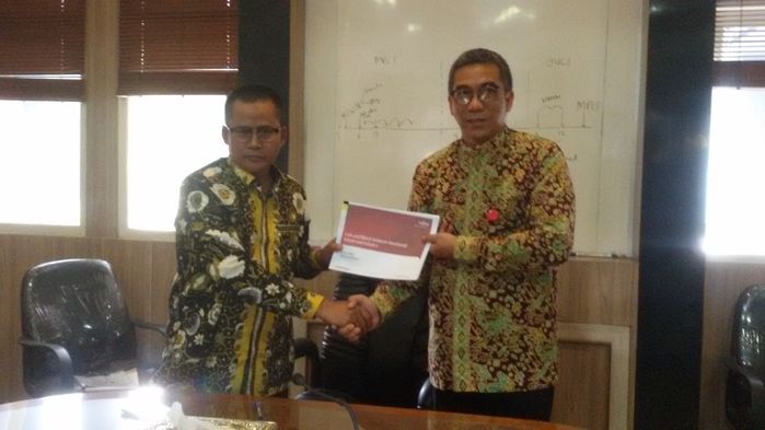 kepala-dinas-pendidikan-provinsi-jawa-barat-ahmad-hadadi-fujitsu_20180505_231034.jpg