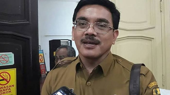 kepala-dspppa-kota-cirebon-iing-daiman-_1.jpg