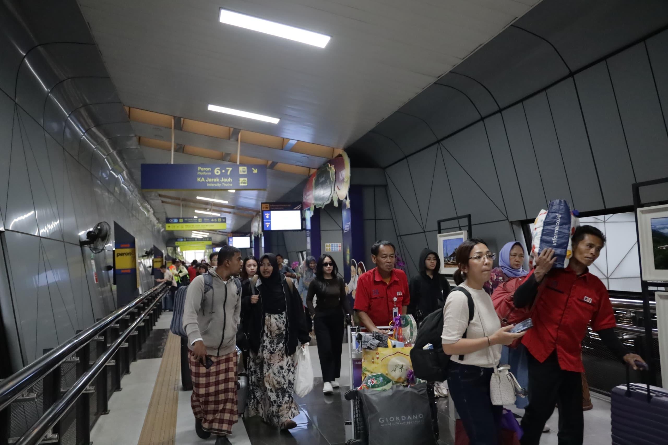 Bawa Oleh-oleh Naik Kereta, Ingat Aturan Bagasi: Batas Berat 20 Kg dan Ukuran Maksimal Kabin