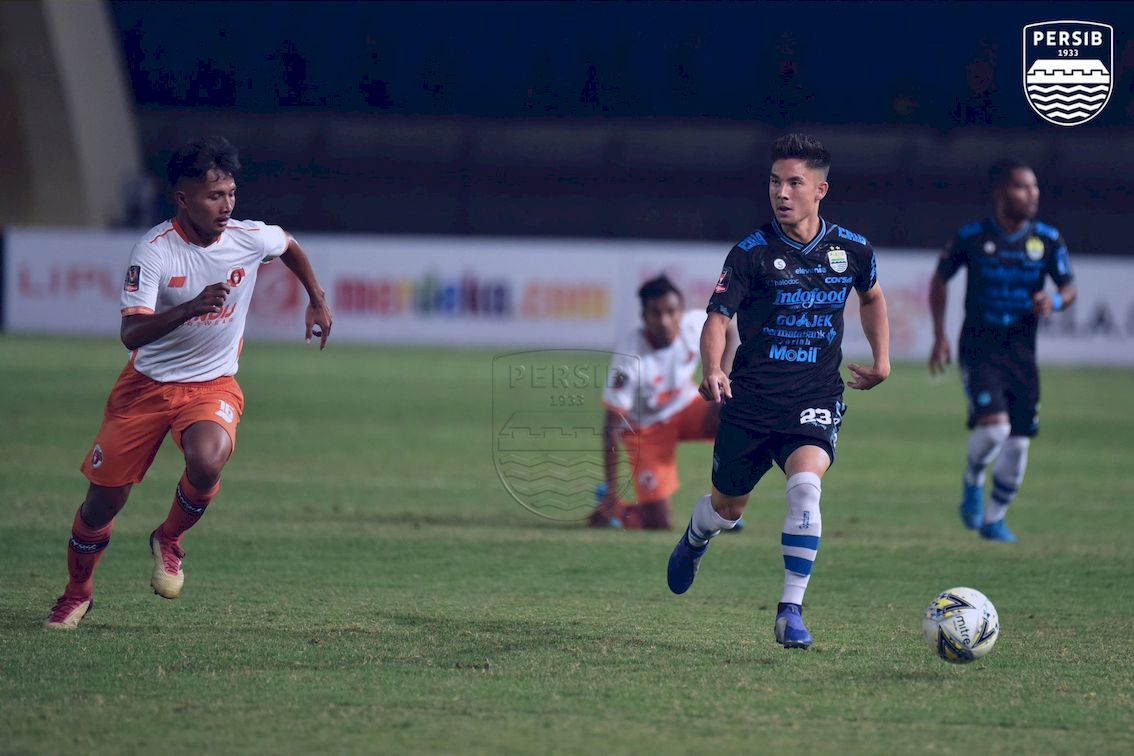 kim-kurniawan-persib-bandung-vs-perseru-serui.jpg