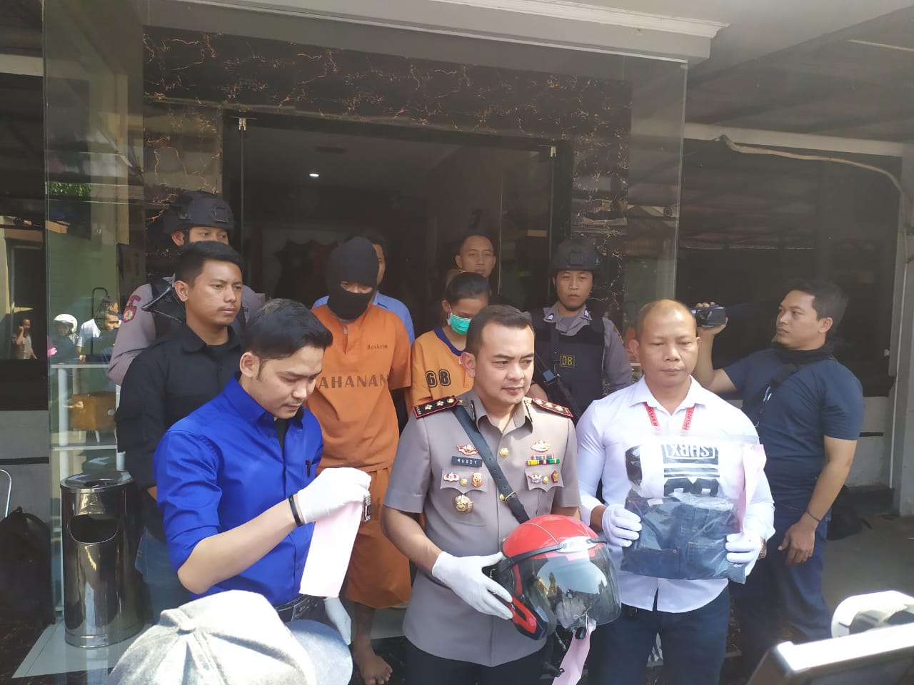 komplotan-pencuri-emas-ditangkap-polres-cimahi.jpg