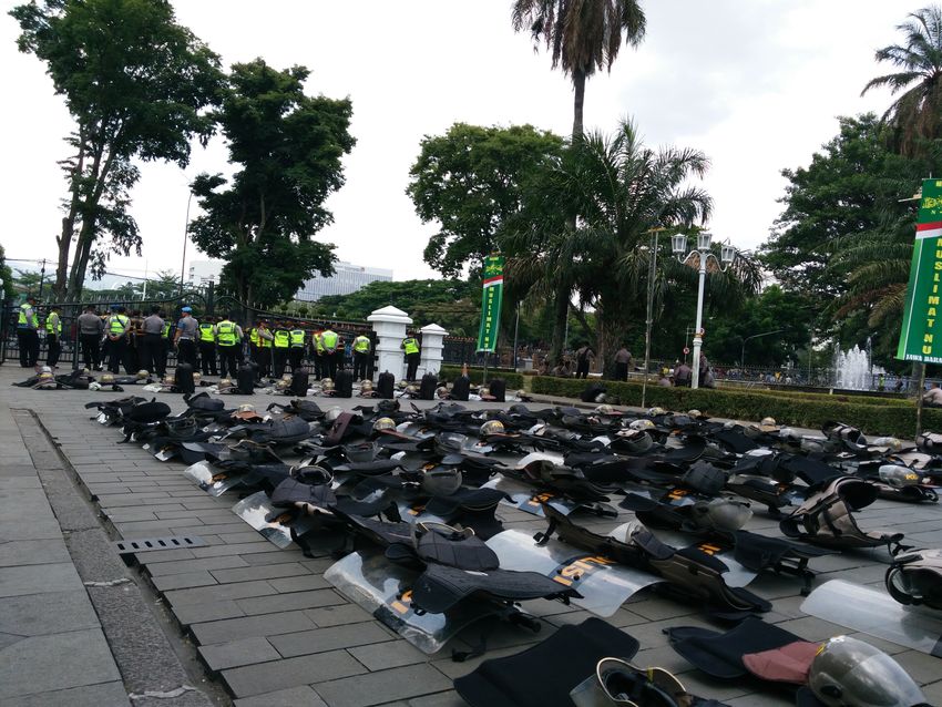 2.050 Personel Keamanan Amankan Unjuk Rasa Mahasiswa di Depan Gedung Sate Bandung