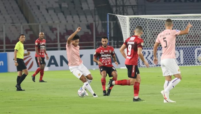 laga-pembuka-liga-1-2021-antara-bali-united-versus-persik-kediri.jpg