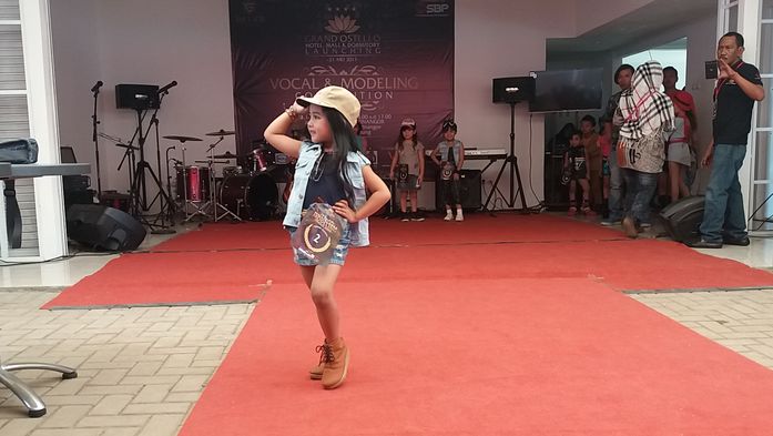 Anak-anak Unjuk Gaya di Atas Karpet Merah Warnai Launching Grand Ostello