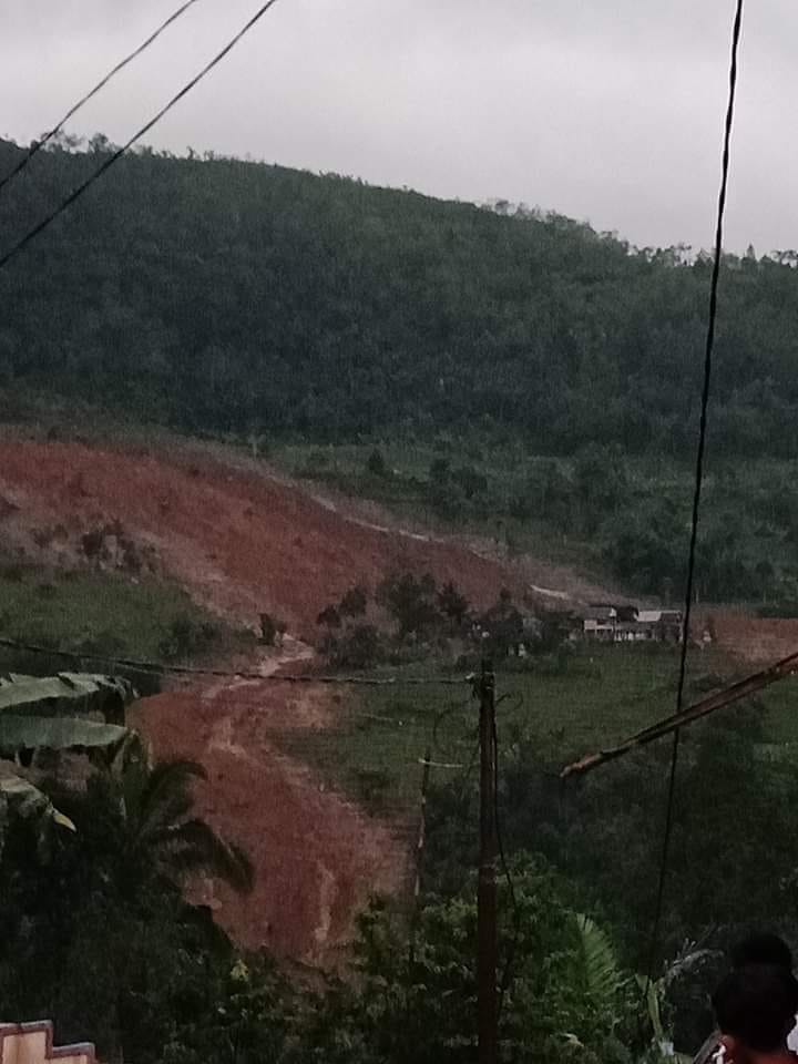 BREAKING NEWS: Petang Tadi Sukabumi Diterjang Longsor
