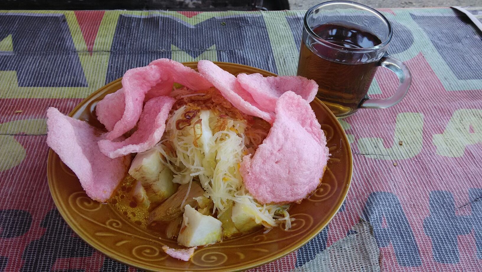 Sarapan Nikmat dengan Lontong Padang