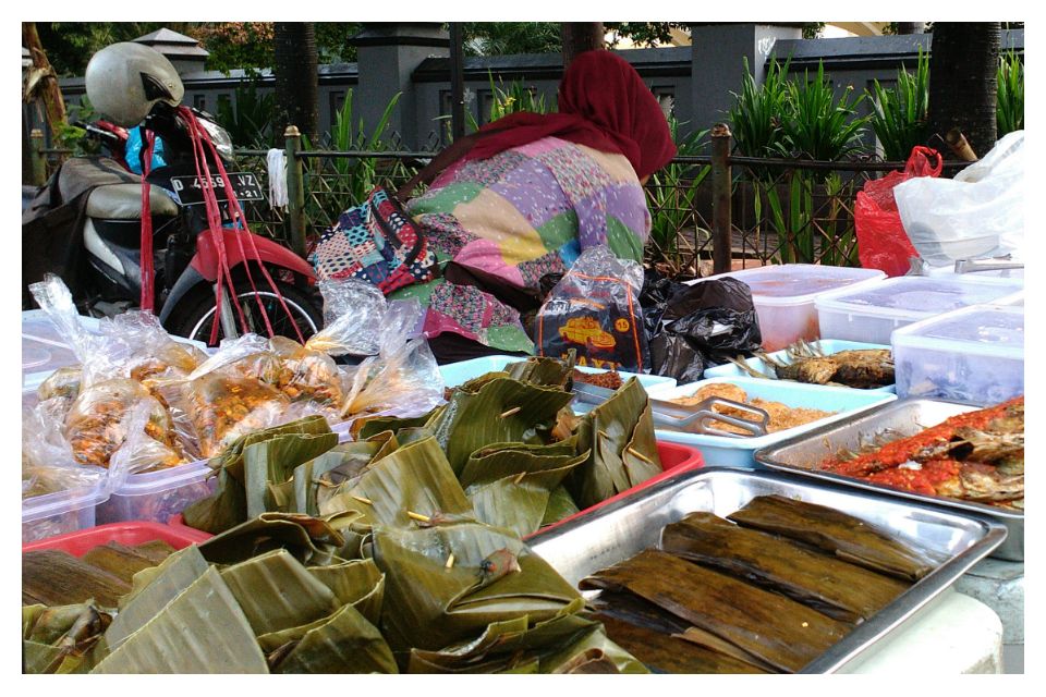 masakan-selama-bulan-ramadan-penjual-masakan_20170607_120522.jpg