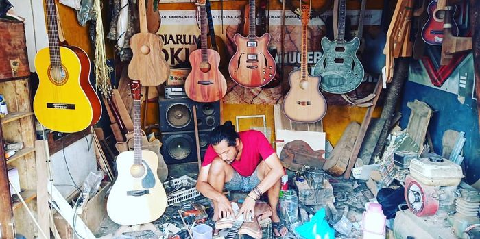 Rumus Phytagoras Menjadi Patokan Meeng Saat Membuat Gitar, Dibeli Rocker Asal Bandung