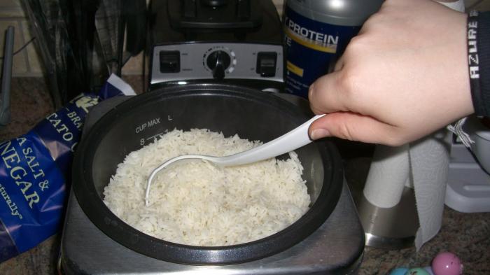 menanak-nasi-menggunakan-rice-cooker_20151120_192839.jpg