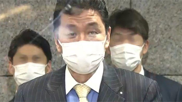 menteri-pertahanan-jepang-saat-jumpa-pers-jumat-ini-432022.jpg