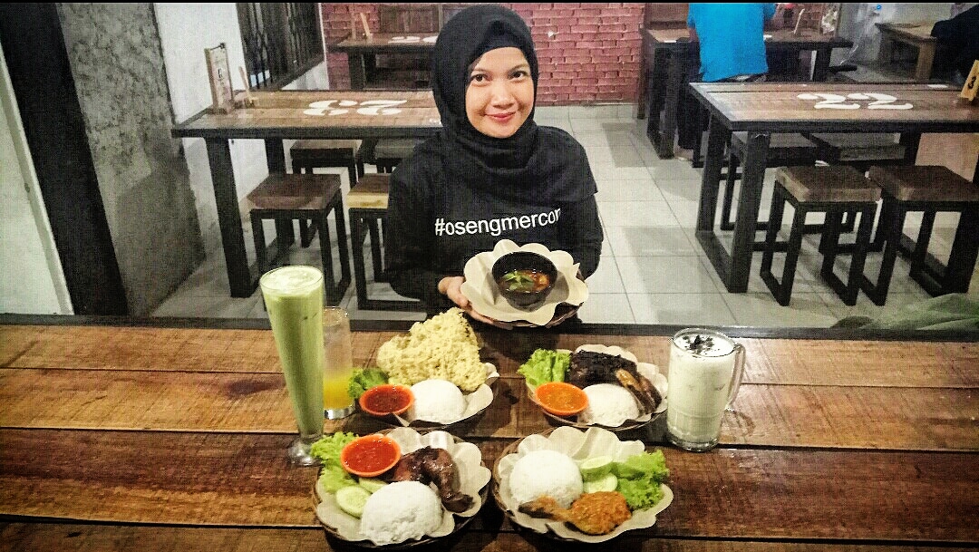 Dari Kuliner Nusantara Bercitarasa Pedas Hingga Harga Murah, Ini 5 Kelebihan Warung Oseng Mercon