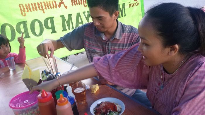 Hmm. . . Lezatnya Mi Ayam Khas Ciamis, Mie Ayam Popo