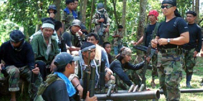 militan-abu-sayyaf-di-pulau-jolo_20160412_203349.jpg