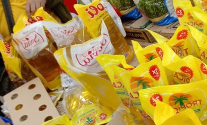 Harga Minyak Goreng Hari Ini Rp 14.000 per Liter, Emak-emak Heboh Belanja,Ini Info Kesediaan Stoknya