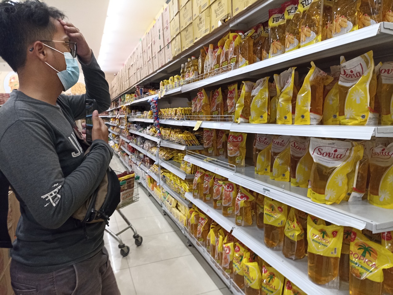 Harga Terbaru Minyak Goreng di Alfamart dan Indomaret Jelang Ramadan 1443 H, Bimoli hingga Sania