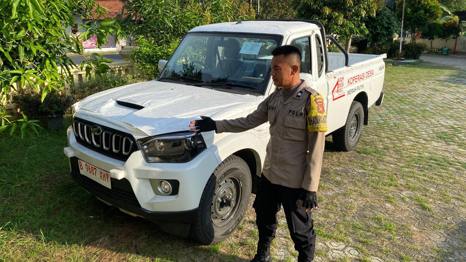 mobil-kopdes-merah-putih-tabrak-santri-di-Indramayu.jpg