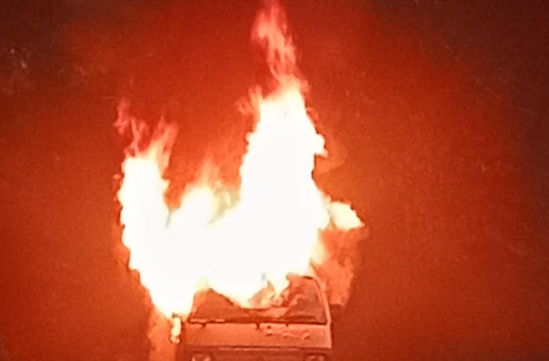 mobil-terbakar-di-ciwidey.jpg