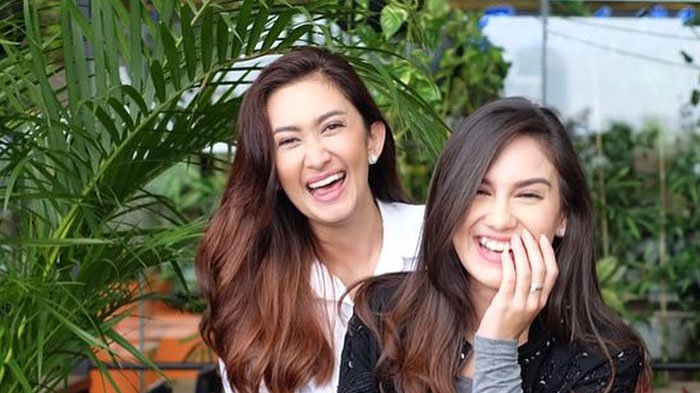 Ngeri, Nafa Urbach Jalan Sambil Nembang Pemanggil Hantu, Netter Protes Tak Setuju