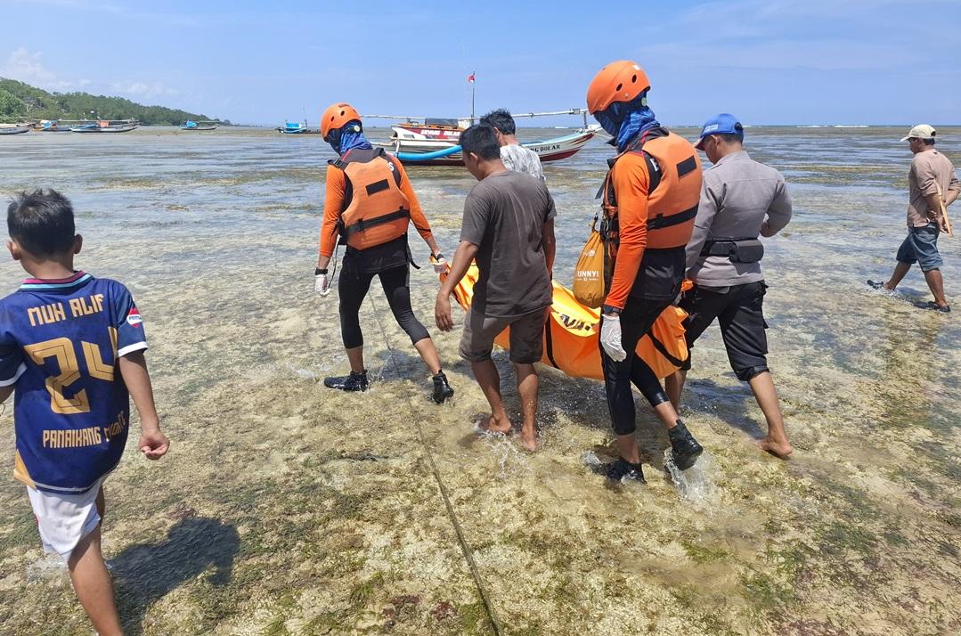 nelayan-tenggelam-di-garut-242026.jpg