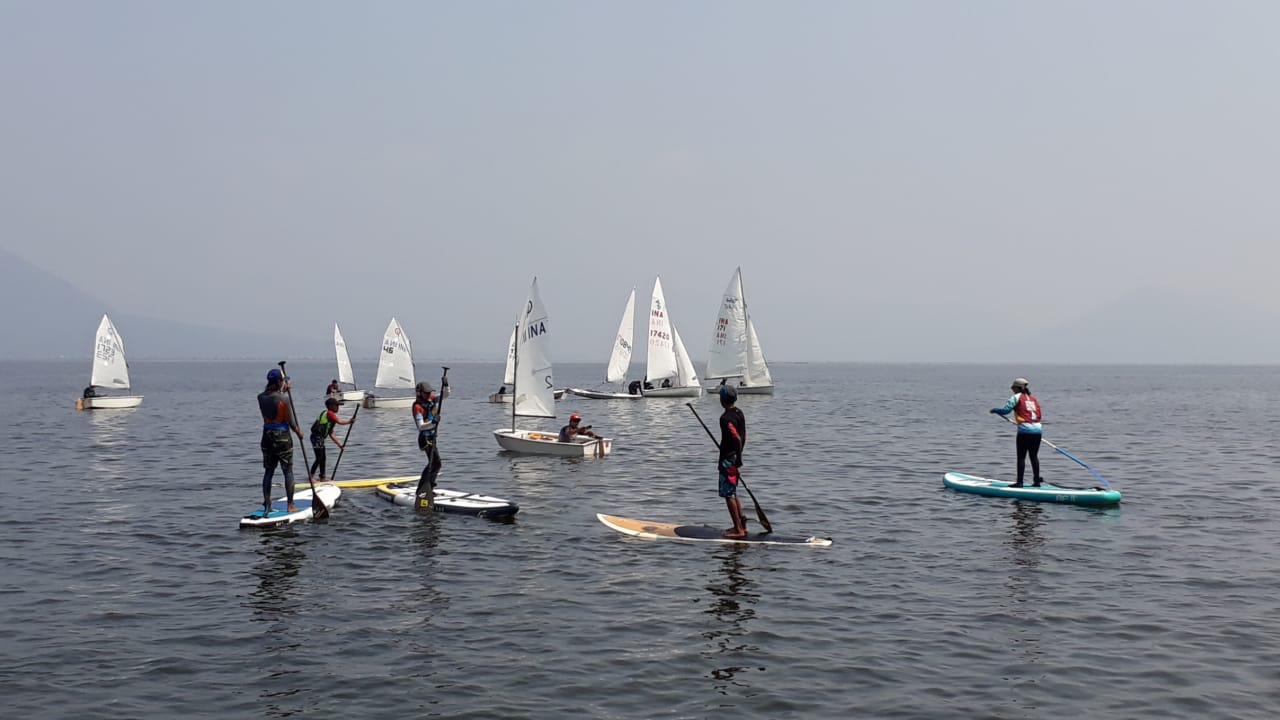 paddleboard-di-waduk-jatiluhur.jpg