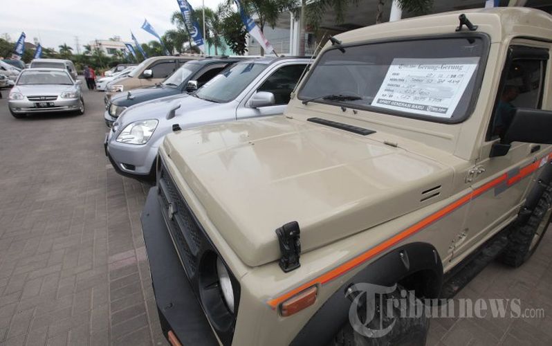 pameran-mobil-bekas-tribun-gerung-gerung-2_20150807_093007.jpg