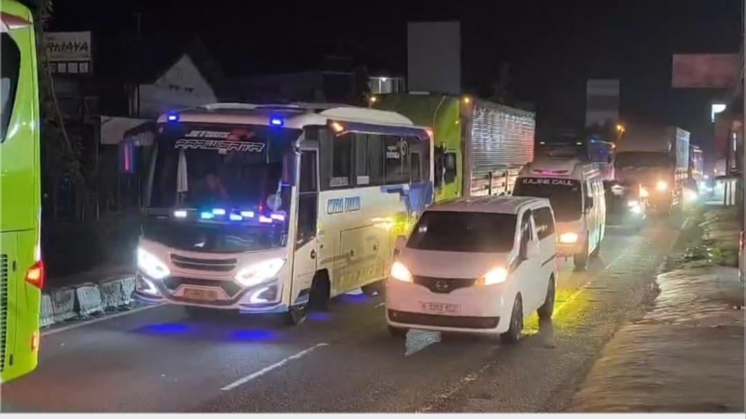pantura-macet-parah-mudik-2026.jpg