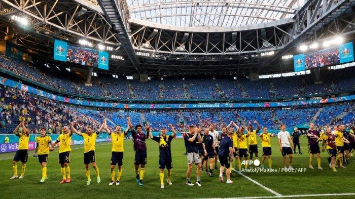 para-pemain-swedia-merayakan-kemenangan.jpg