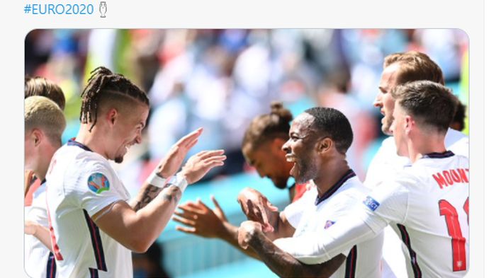 para-pemain-timnas-inggris-merayakan-gol-raheem-sterling-ke-gawang-kroasia.jpg
