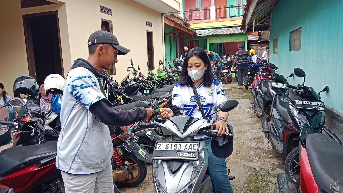 parkir-motor-umuh.jpg