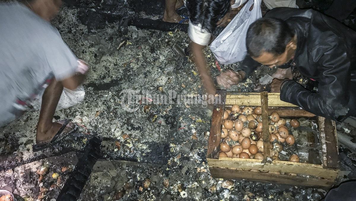 pasar-cikurubuk-terbakar.jpg