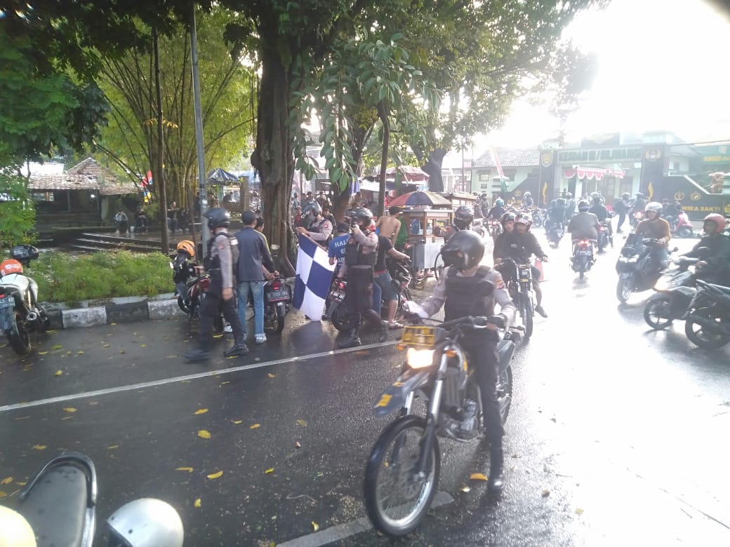 Pasca-Unjuk Rasa di Graha Persib Bandung, Polisi Amankan Barang-barang Ini dari Tangan Bobotoh