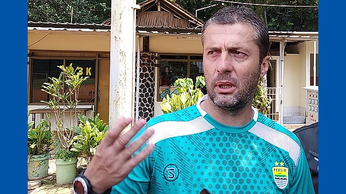 Persib Bidik Pemain Pakistan? Radovic Langsung Bantah, Begini Penjelasannya
