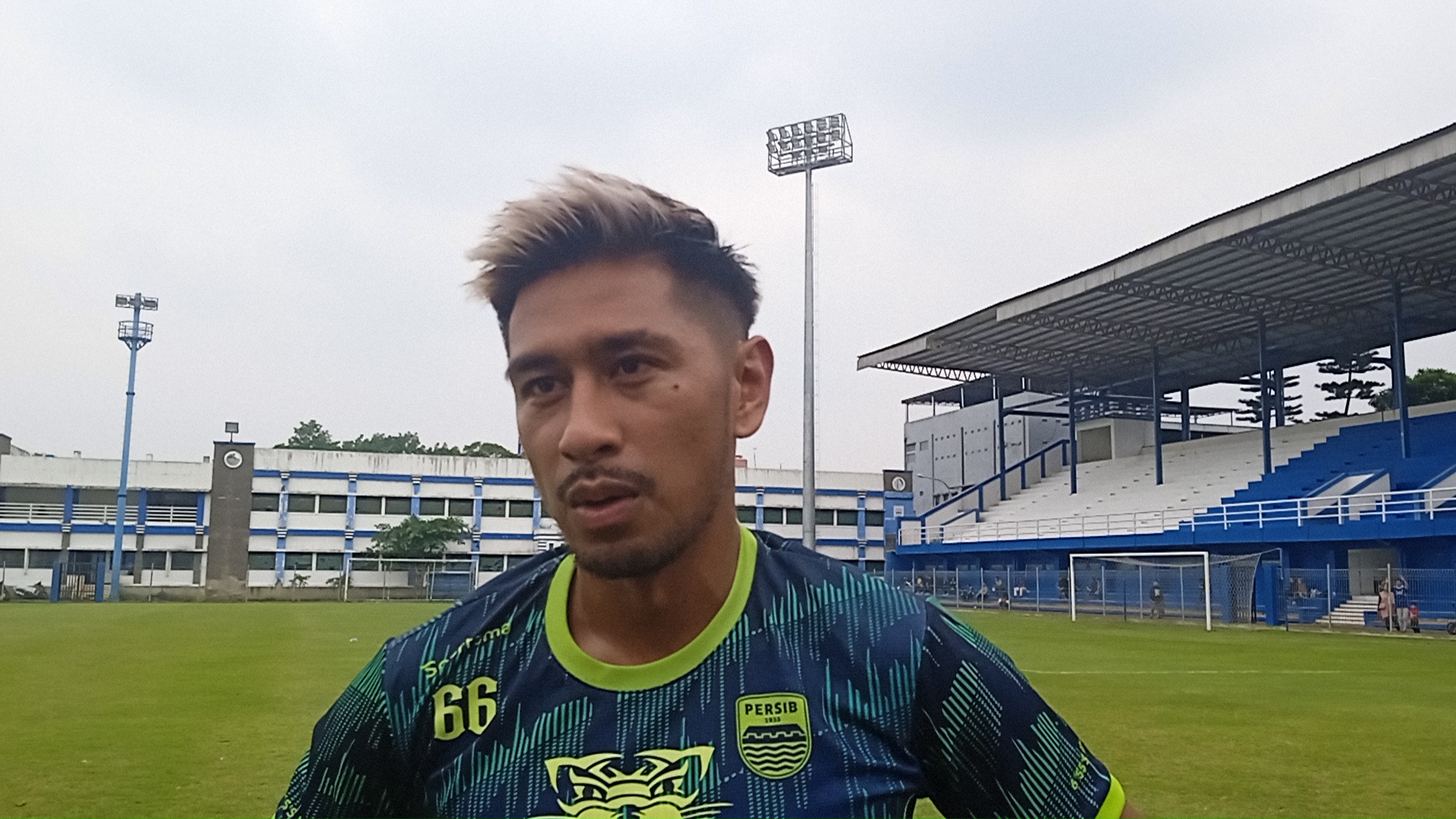 pemain-persib-bandung-daisuke-sato-12.jpg