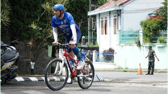 Kesan Fabiano Beltrame Usai Bersepeda 15 Km Bareng Pemain Persib,