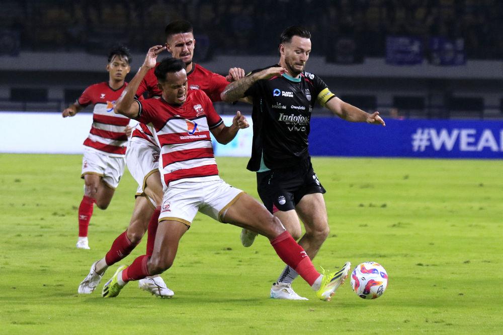 8 Kali Lagi Menang Persib Bandung Juara Liga 1, Marc Klok Fokus Pertandingan ke Pertandingan