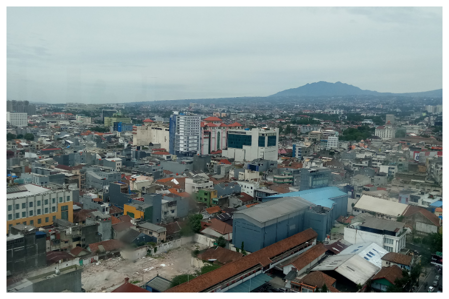 pemandangan-bandung-dari-lantai-19-menara-masjid-raya-bandung-kamis-28122017_20171228_144020.jpg