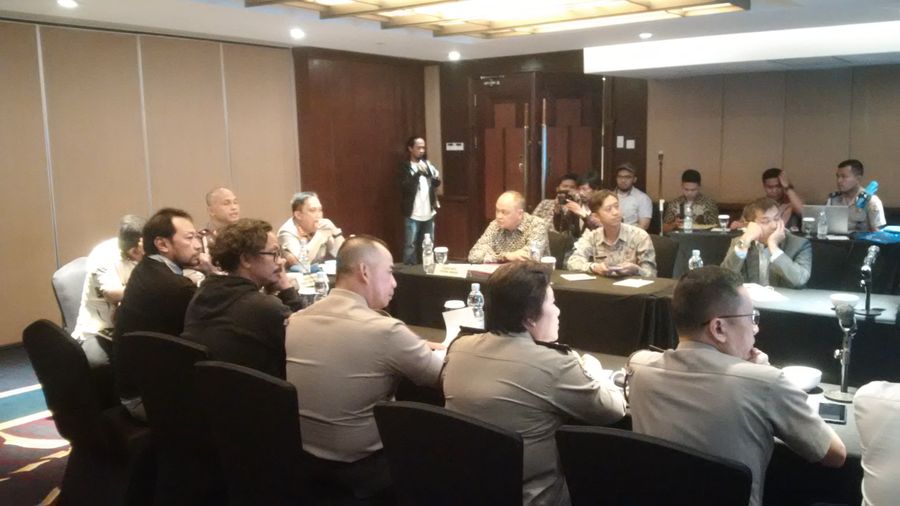 pemkot-bandung-menggelar-pertemuan-dengan-satgas-anti-mafia-bola.jpg