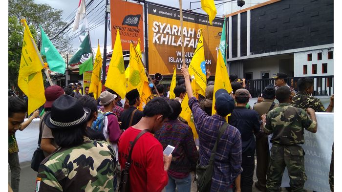 Pemerintah Akan Bubarkan Beberapa Ormas, Termasuk HTI