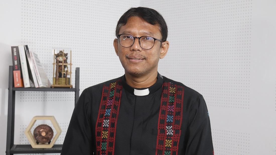 pendeta-harapan-nainggolan.jpg