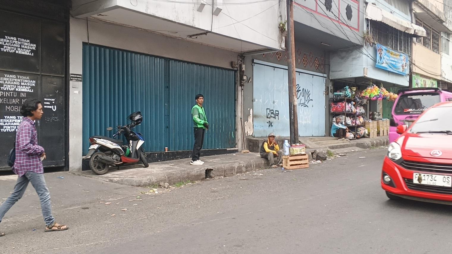 Rekaman CCTV Ungkap Identitas Penembak Ojol Sukabumi, Polisi Buru Pelaku