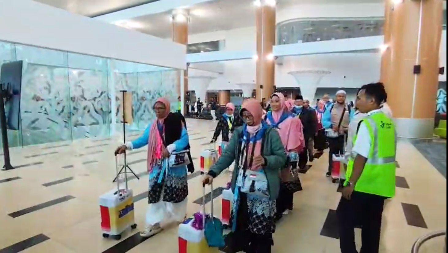 penerbangan-HAji-dari-BIJB-Kertajati-2026.jpg