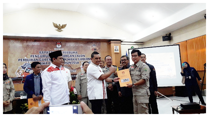 penetapan-paslon-gubernur-jabar-sudrajat-ahmad-syaikhu_20180212_182017.jpg