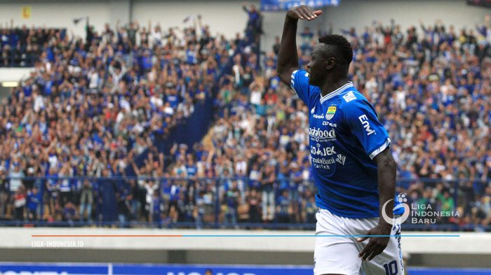 penyerang-persib-bandung-ezechiel-ndouassel_20180508_074422.jpg