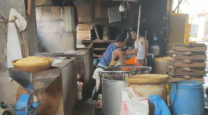 Perajin Tahu dan Tempe di Tasikmalaya Produksi Lagi Mulai Hari Ini, Harga Dinaikkan