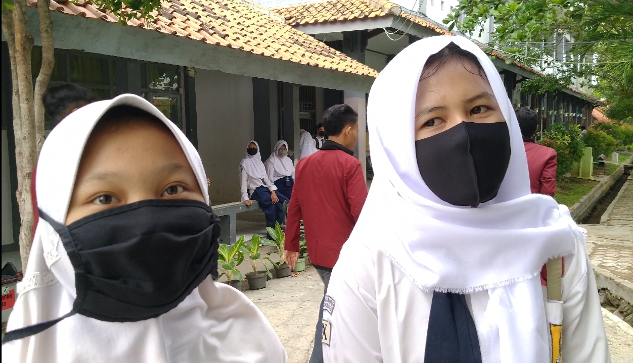 Senangnya Siswa Baru SMAN 2 Indramayu Bisa Kembali ke Sekolah, Saking Semangat Berangkat Lebih Awal
