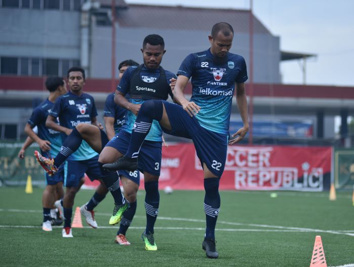persib-latihan-16112021.jpg
